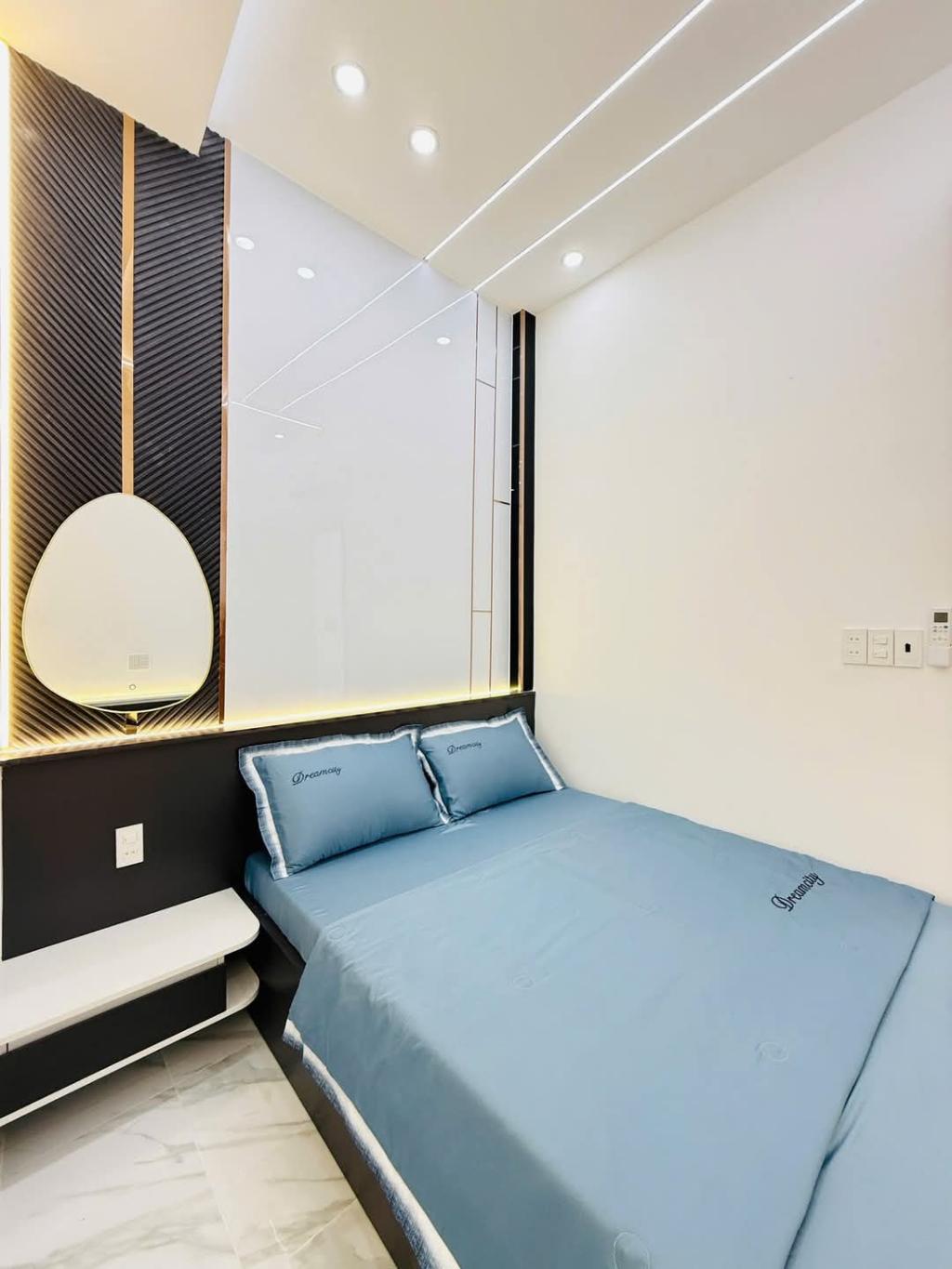 SIÊU ĐẸP THỐNG NHẤT, 33m2, 2 TẦNG,CÓ PN DƯỚI TRỆT , HẺM THÔNG THOÁNG, P.16, GẨN TRƯỜNG HỌC PHAN TÂY HỒ VÀ PHAN CHU TRINH, GIÁ CHỈ 4.56 TỶ